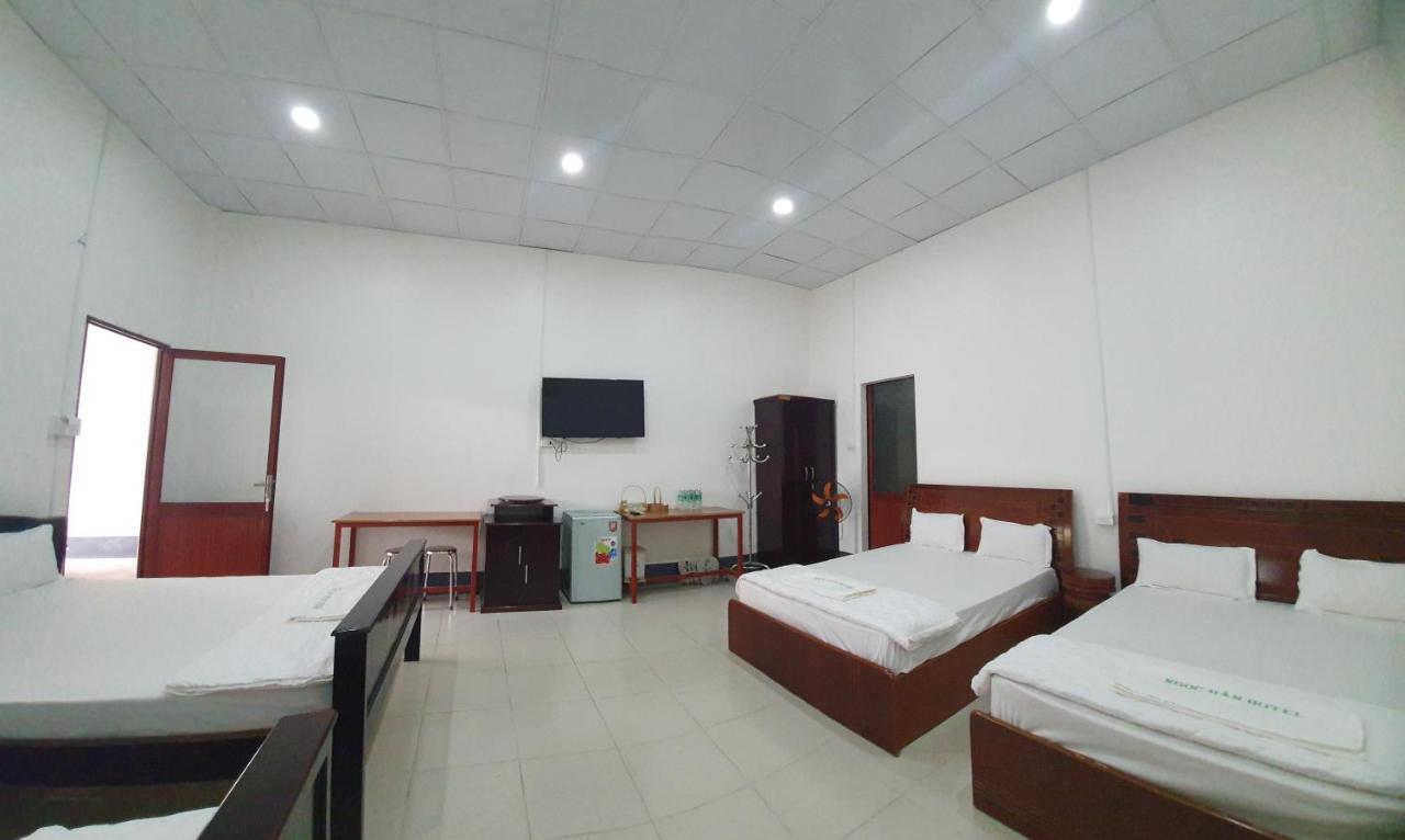 Khách Sạn Ngọc Hân Ap Vinh Phu Exterior foto